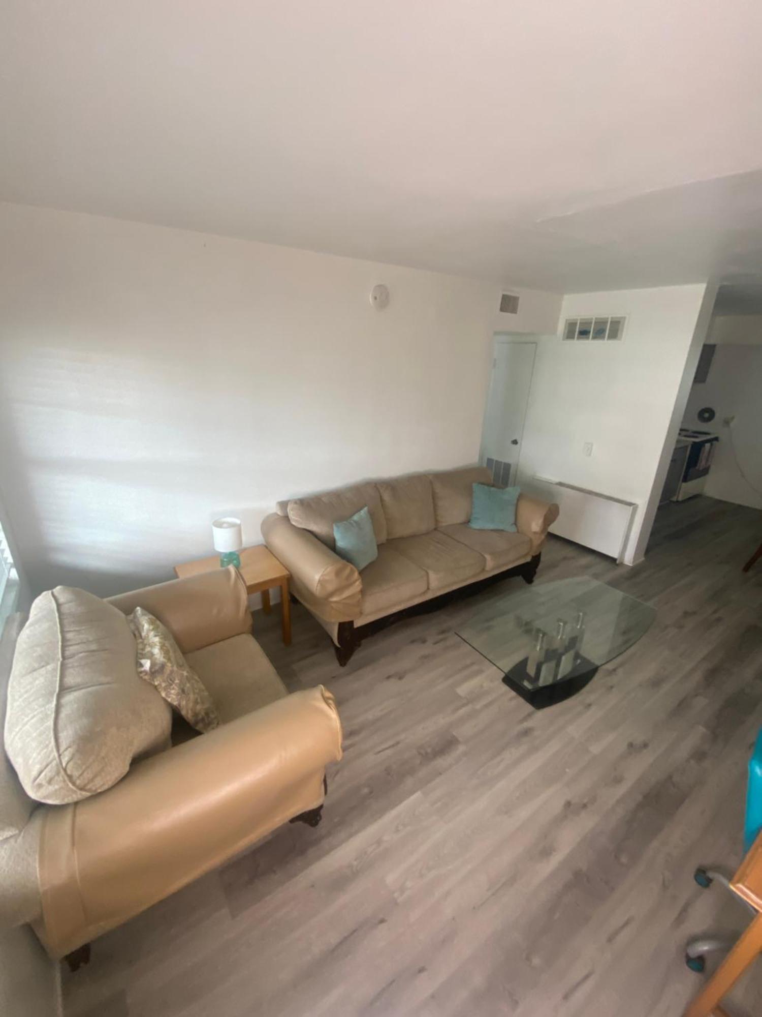 Uptown Inn & Suites St. Petersburg Kültér fotó